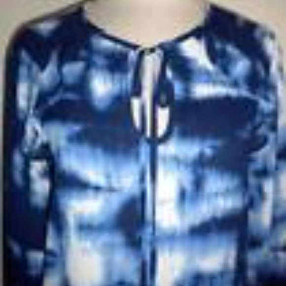 BCBG MAX AZRIA MS SIZE SMALL DARK INK COMBO SPLIT NECK CHIFFON PEASANT BLOUSE - Picture 3 of 9